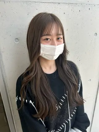 ロング カラー 丸山 莉世のヘアスタイル