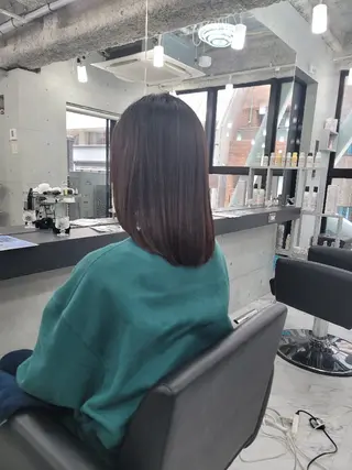 セミロング カラー ❇️安達 優心❇️ レイヤー/艶髪特化のヘアスタイル