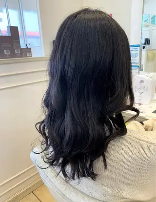 ロング 岩本 菖のヘアスタイル