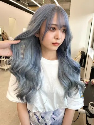 ロング カラー 新美 蓮のヘアスタイル