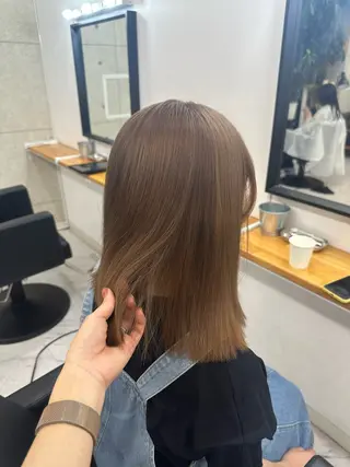 セミロング カラー ヘアセット🎀透明感 カラーHiROEのヘアスタイル