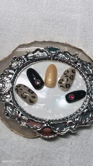 ネイル ✨アン ミユ✨のネイルデザイン