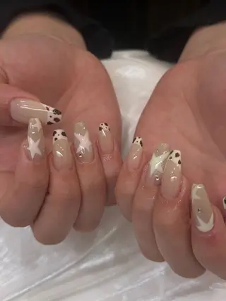 ネイル Hanni ハンのネイルデザイン