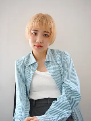 ショート カラー mizuho .のヘアスタイル