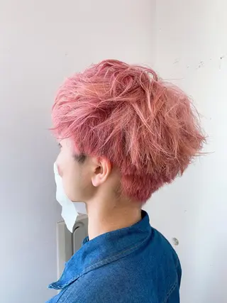 ショート カラー 白髪ぼかしハイライト 柳川拓哉のヘアスタイル