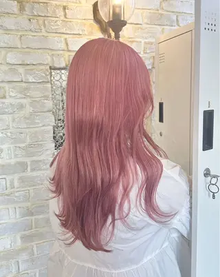 カラー Mejia Riseのヘアスタイル