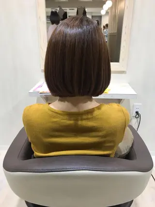 ショート カラー 菅 由梨菜のヘアスタイル