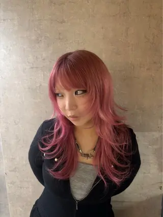 ロング ハイトーン/デザイン カラー/複雑履歴葉月のヘアスタイル