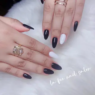 カラー La feeのネイルデザイン