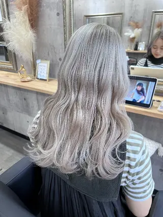 ミディアム サニーサイド大名 ダブルカラー髪質改善のヘアスタイル