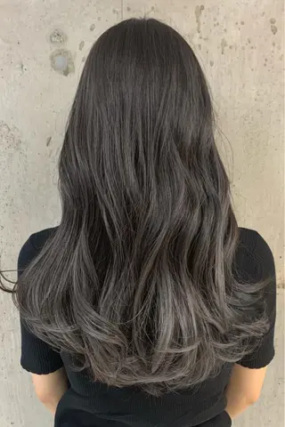 ロング hoNua. 栄/透明感カラーのヘアスタイル