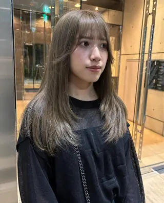 ロング カラー abe yuikaのヘアスタイル