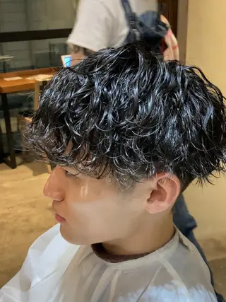 ショート パーマ メンズ 波巻きスパイラルパー マ/シャドウパーマ駿のヘアスタイル