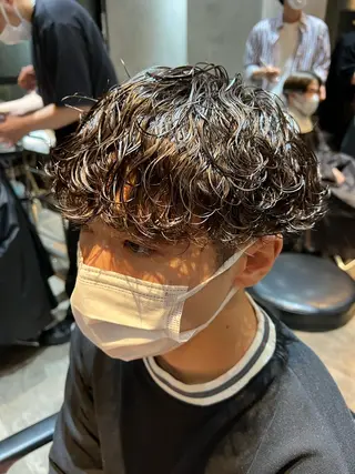 ショート パーマ メンズ 波巻きスパイラルパー マ/シャドウパーマ駿のヘアスタイル