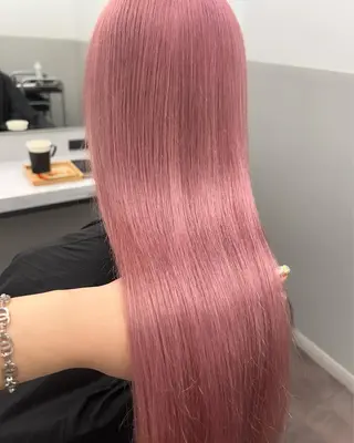 ロング カラー 薄田 珠美のヘアスタイル