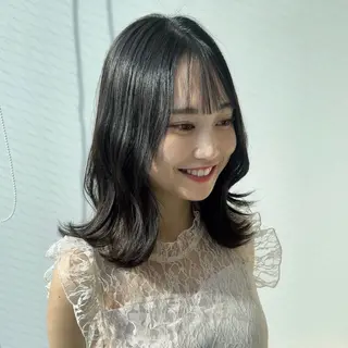 ミディアム カラー ブリーチなし/レイヤ ー特化🌈Tommyのヘアスタイル