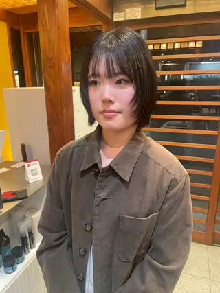 ミディアム パーマ カラー CEINE PATHのヘアスタイル