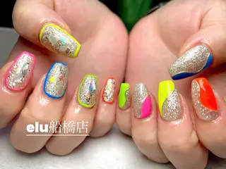 ネイル elu :nail&eyeのネイルデザイン
