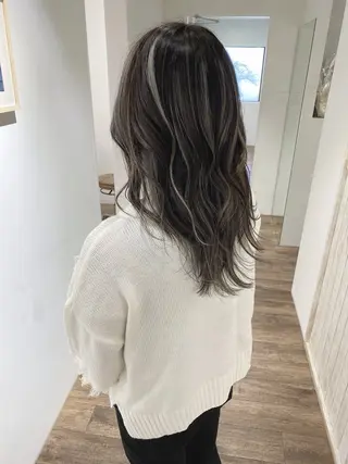セミロング カラー ハイライト⭐️上野 高広のヘアスタイル