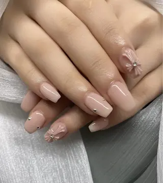 ネイル ネイルサロン Feel円町店のネイルデザイン