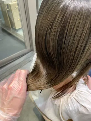 ミディアム satoshi 恵比寿美容師のヘアスタイル