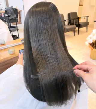 ミディアム カラー 池袋髪質改善Tone byCharaのヘアスタイル