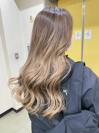 カラー ayaka 縮毛矯正レイヤーのヘアスタイル
