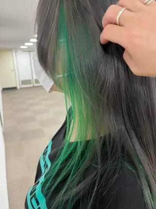 ロング カラー ハイトーンカラー🩵 耳ツボジュエリー👂のその他イメージ