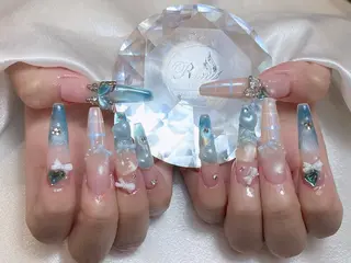 ネイル リサ ネイルサロンのネイルデザイン