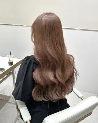 ロング カラー ヘアアレンジ 🤎小顔レイヤー /ベージュ🤎友香のヘアスタイル