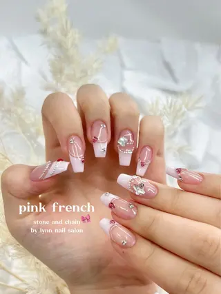 ネイル Lynn_ Nailのネイルデザイン