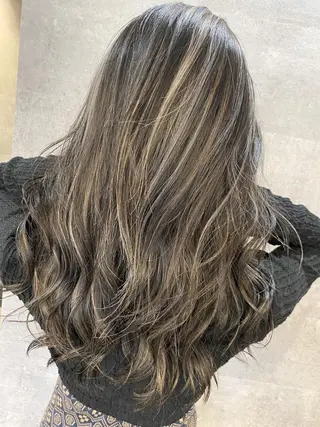 セミロング カラー ヘアアレンジ ネイル マツエク・マツパ 井上 一平のヘアスタイル