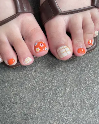 ネイル Manatsu🌻 立川ネイリストのネイルデザイン