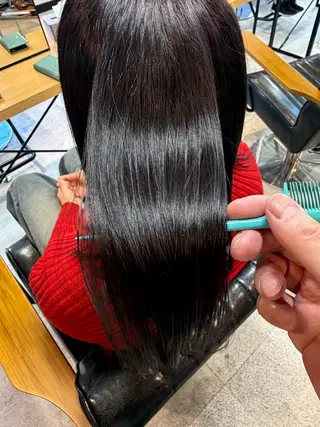 ロング 伊藤 賢のヘアスタイル