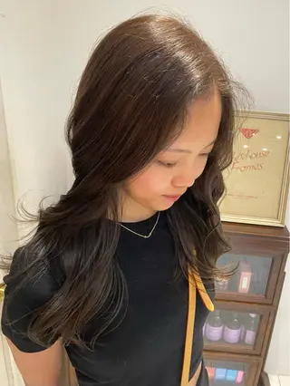 ロング カラー shiro.kobe 森彩華のヘアスタイル