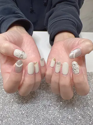 ネイル ガレンドウ 白澤 愛子のネイルデザイン