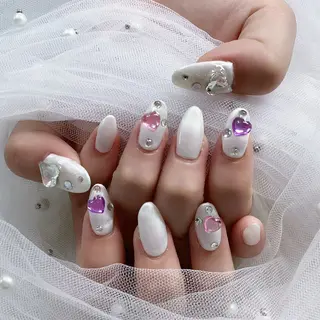 ネイル パーツ全部¥110 サロンミミのネイルデザイン