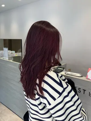 ロング カラー サキ🤍ハイトーン 🩰くびれ巻きヘアのヘアスタイル