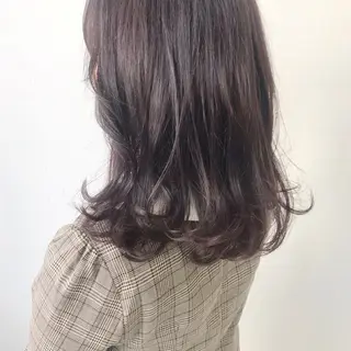 セミロング カラー オリーブ/アッシュ やわらか透明感カラーのヘアスタイル