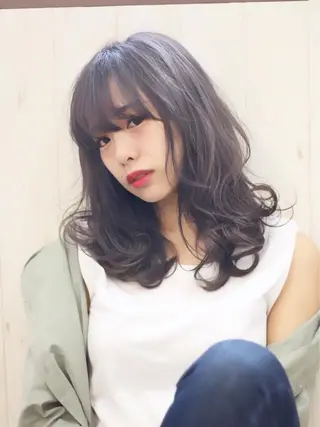 ミディアム カラー パーマ ヘアアレンジ キッズ ネイル マツエク・マツパ M字・前髪割れ 改善メンズ特化/栢沼のヘアスタイル