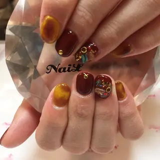 ネイル ネイルリボン 受付スタッフのネイルデザイン