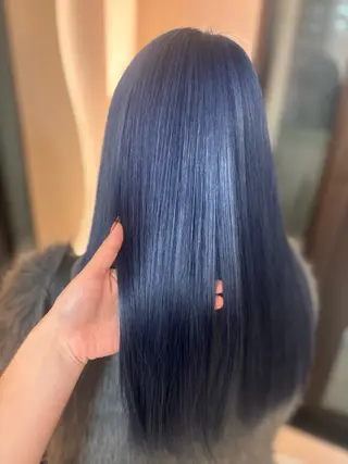 ロング カラー YOLO 渋谷 nanamiのヘアスタイル