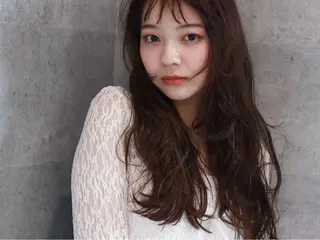 ロング パーマ 佐藤 琴美のヘアスタイル