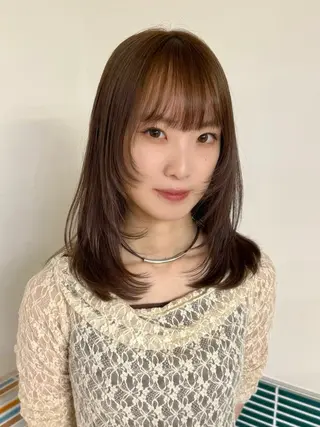 ミディアム カラー ヘアアレンジ 縮毛矯正履歴からの ブリーチ /mamiのヘアスタイル