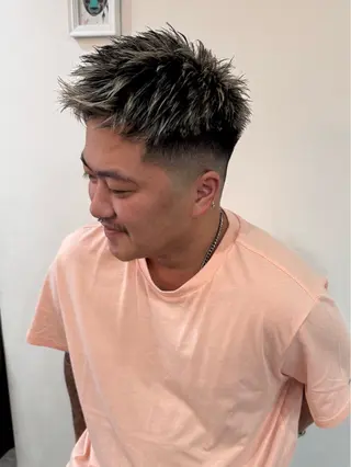 カラー メンズ AKI 🐉のヘアスタイル