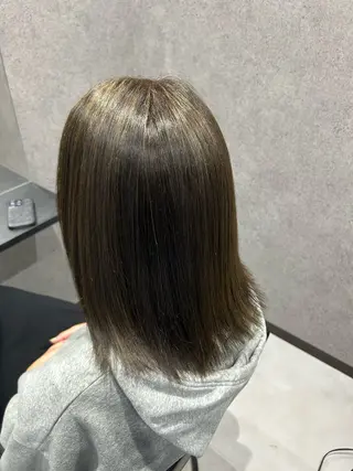 ミディアム 佐野 彩音のヘアスタイル
