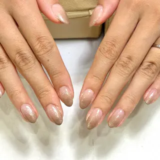 ネイル エルバイノリコ 嶋岡のネイルデザイン