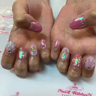 ネイル ネイルリボン 受付スタッフのネイルデザイン