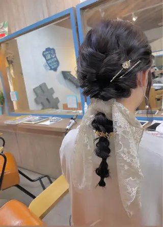ミディアム ヘアアレンジ カワシマ セイカのヘアスタイル