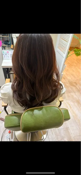 セミロング 顔周りだけで垢抜ける レイヤー/小池　祐のヘアスタイル